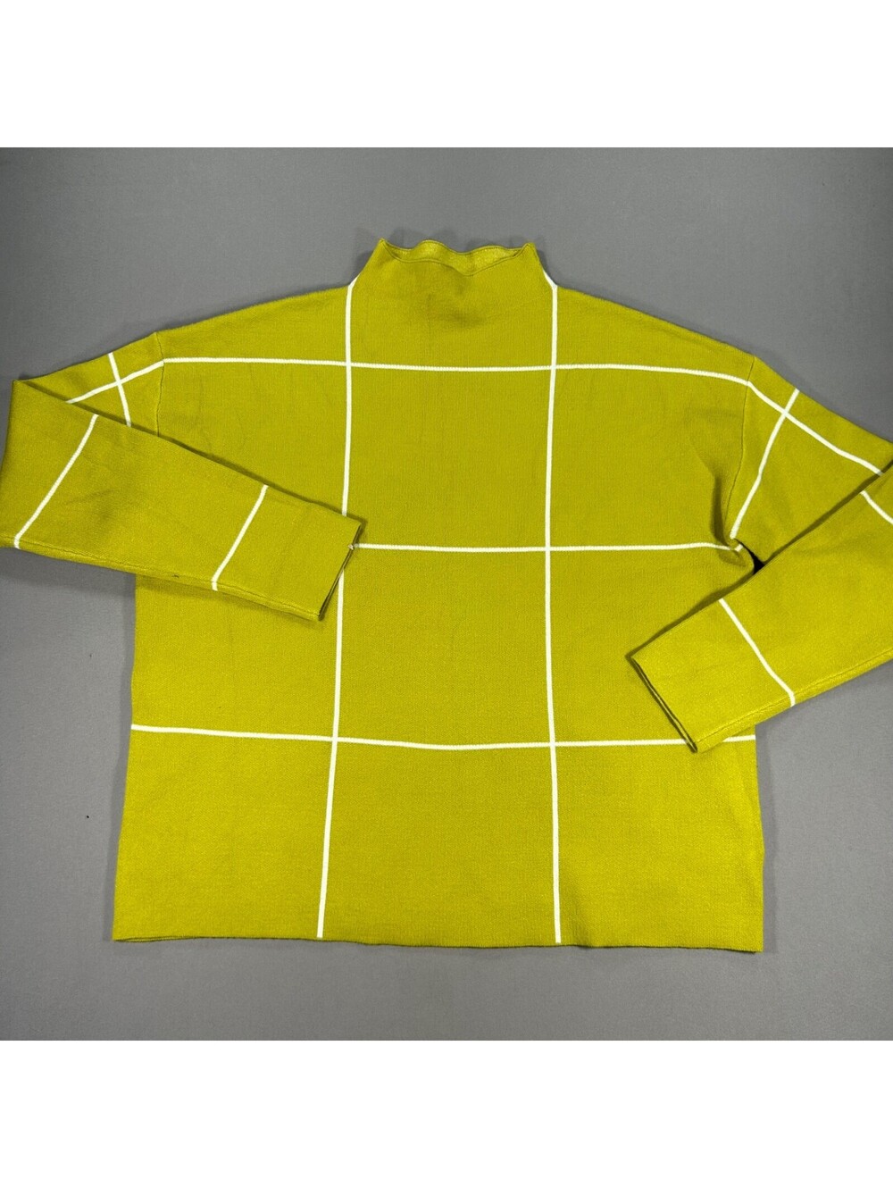 Tahari Women’s Sweater Size Large Green Plaid Mock Neck Long Sleeve Soft Knit - Picture 2 of 7